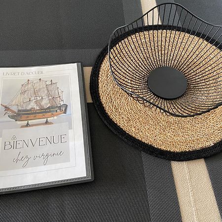Chez Virginie : Appartement Lumineux Au Calme. Fréjus Exteriör bild